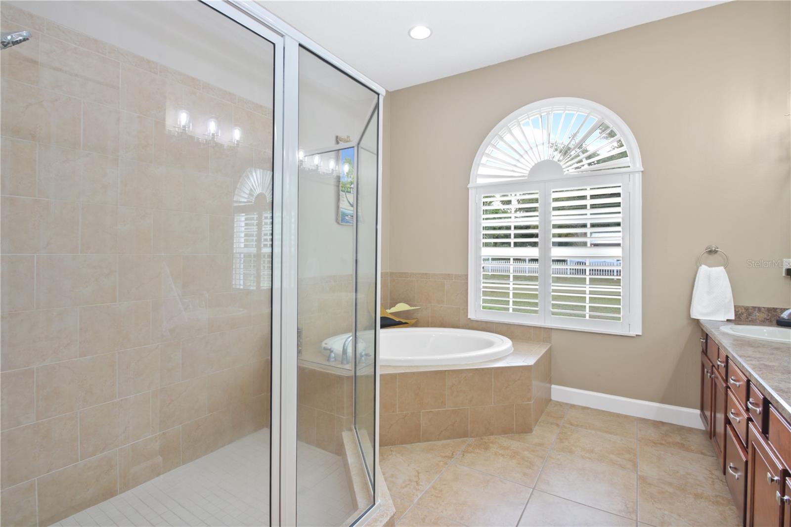 Image 27 of 35 For 13528 Gavin Road