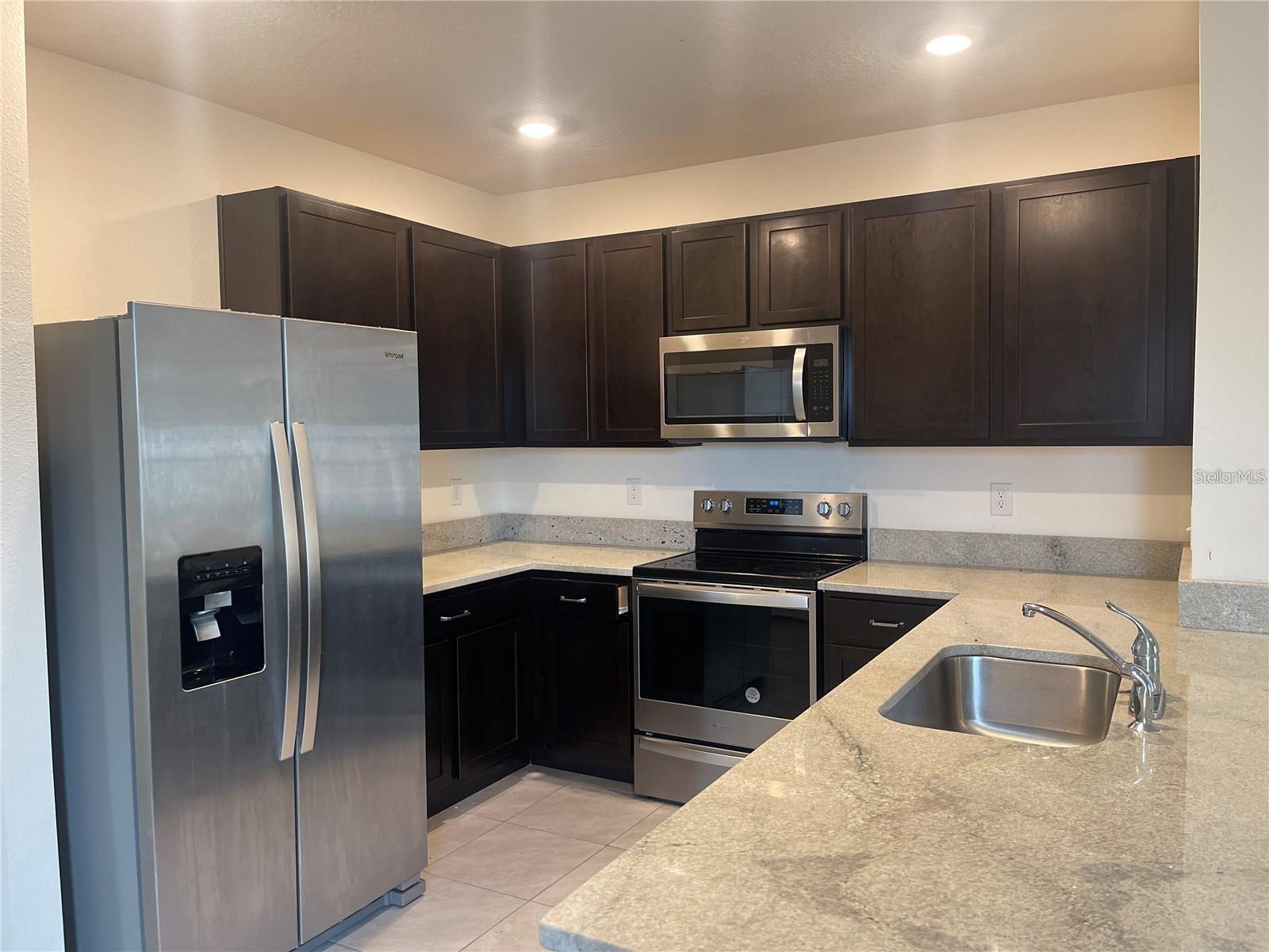 Image 8 of 21 For 33828 Jasmine Star Loop