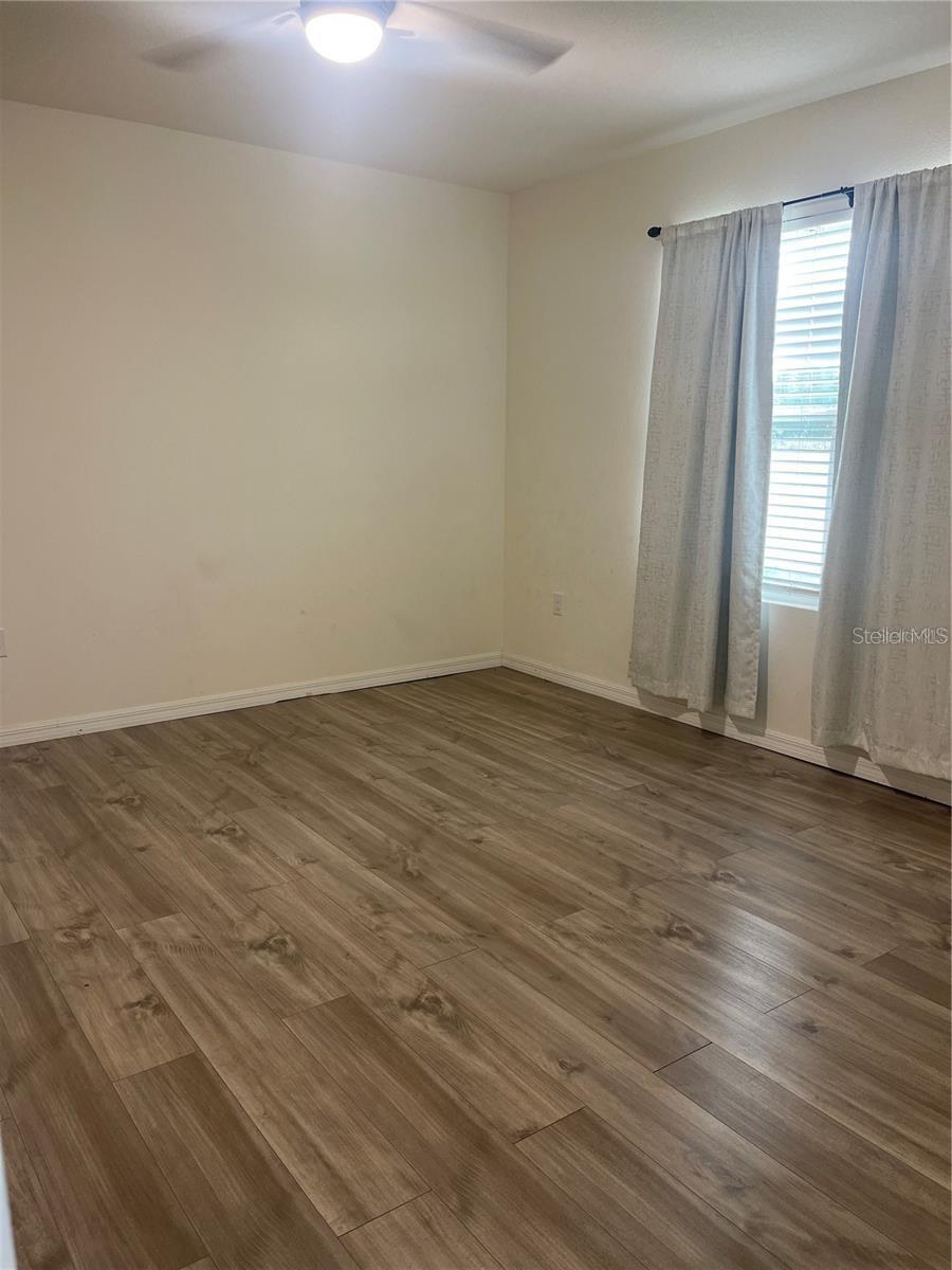 Image 9 of 21 For 33828 Jasmine Star Loop