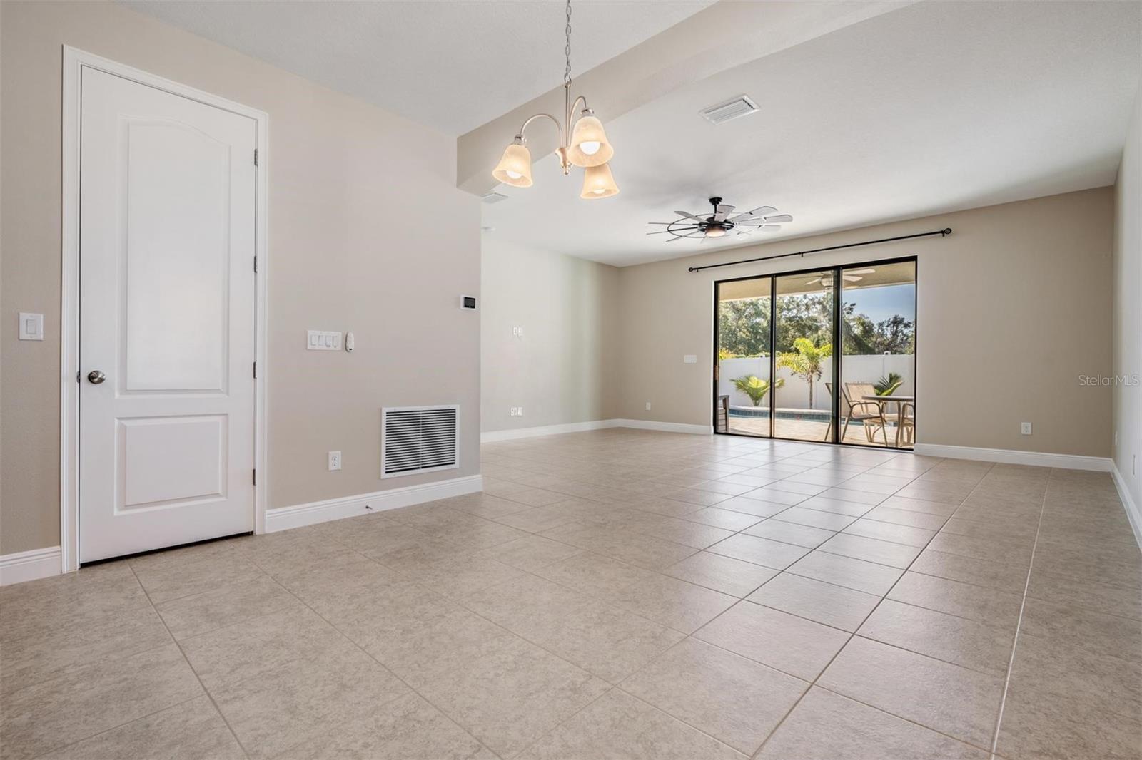 Image 13 of 26 For 11245 Paddock Manor Avenue