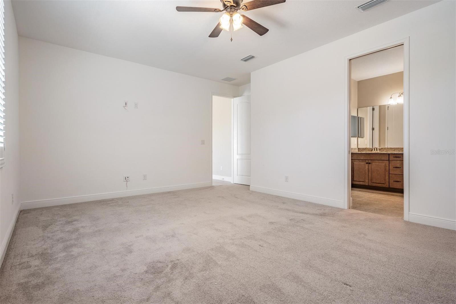 Image 17 of 26 For 11245 Paddock Manor Avenue