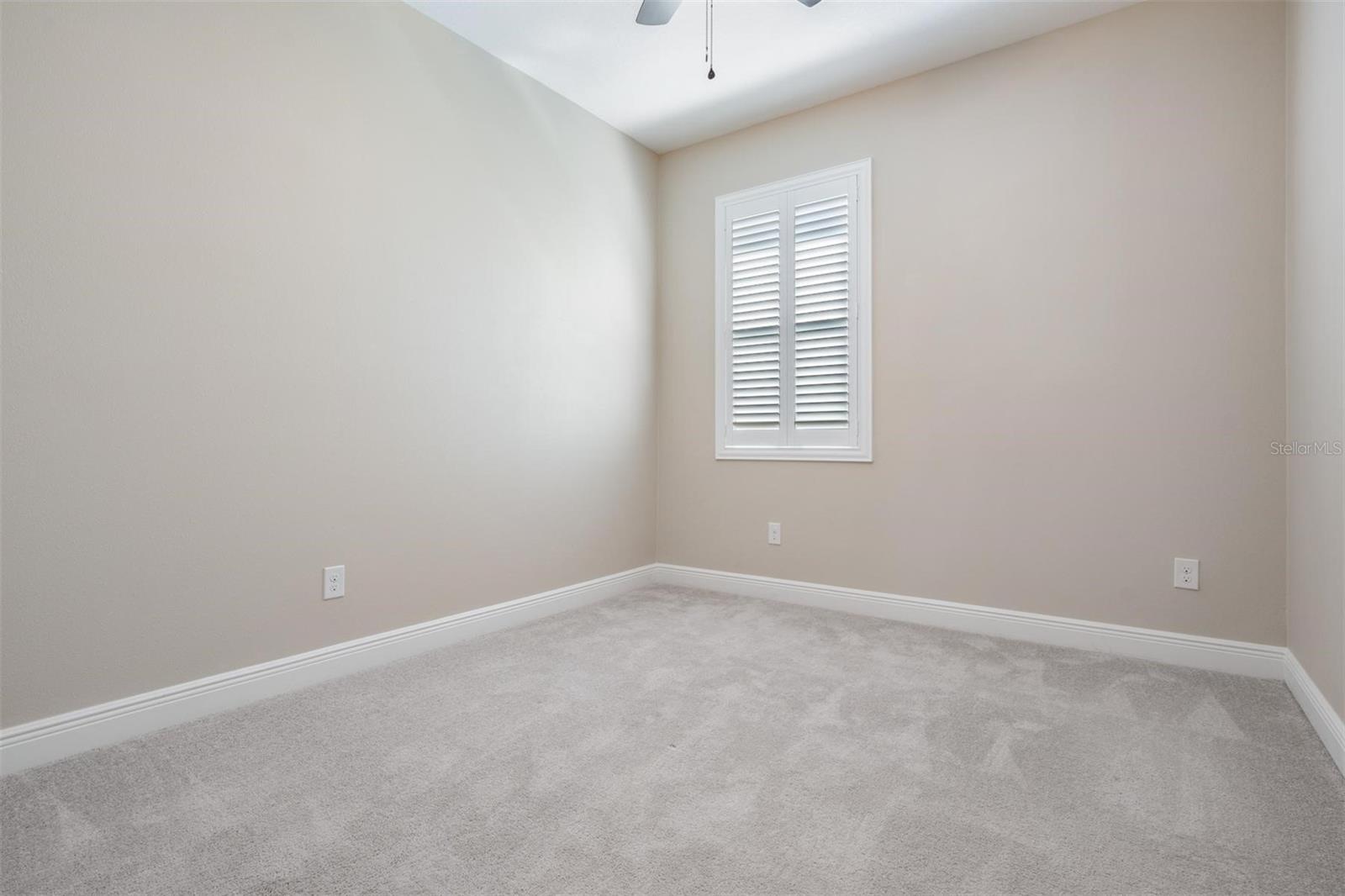 Image 19 of 26 For 11245 Paddock Manor Avenue