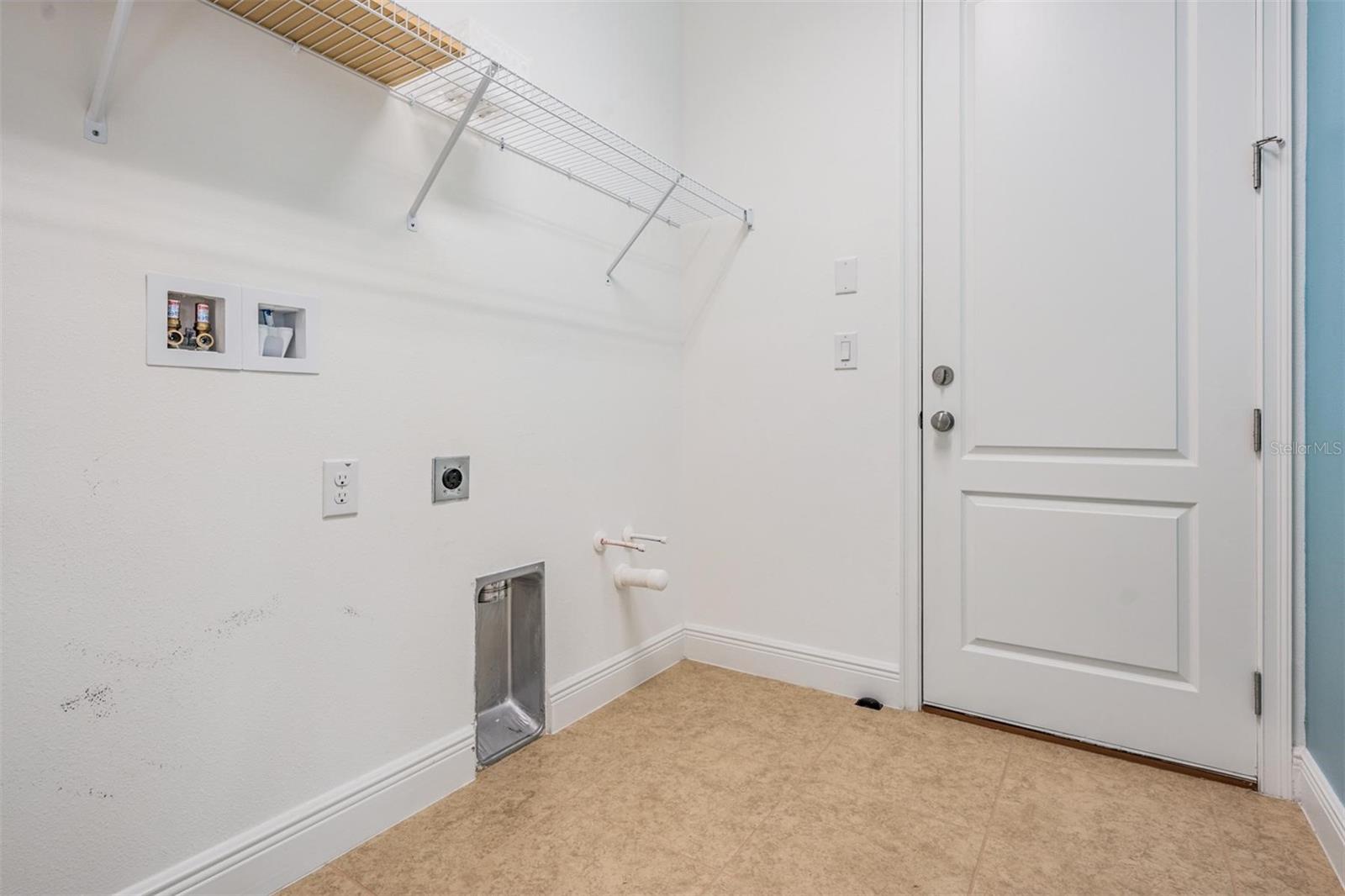 Image 23 of 26 For 11245 Paddock Manor Avenue