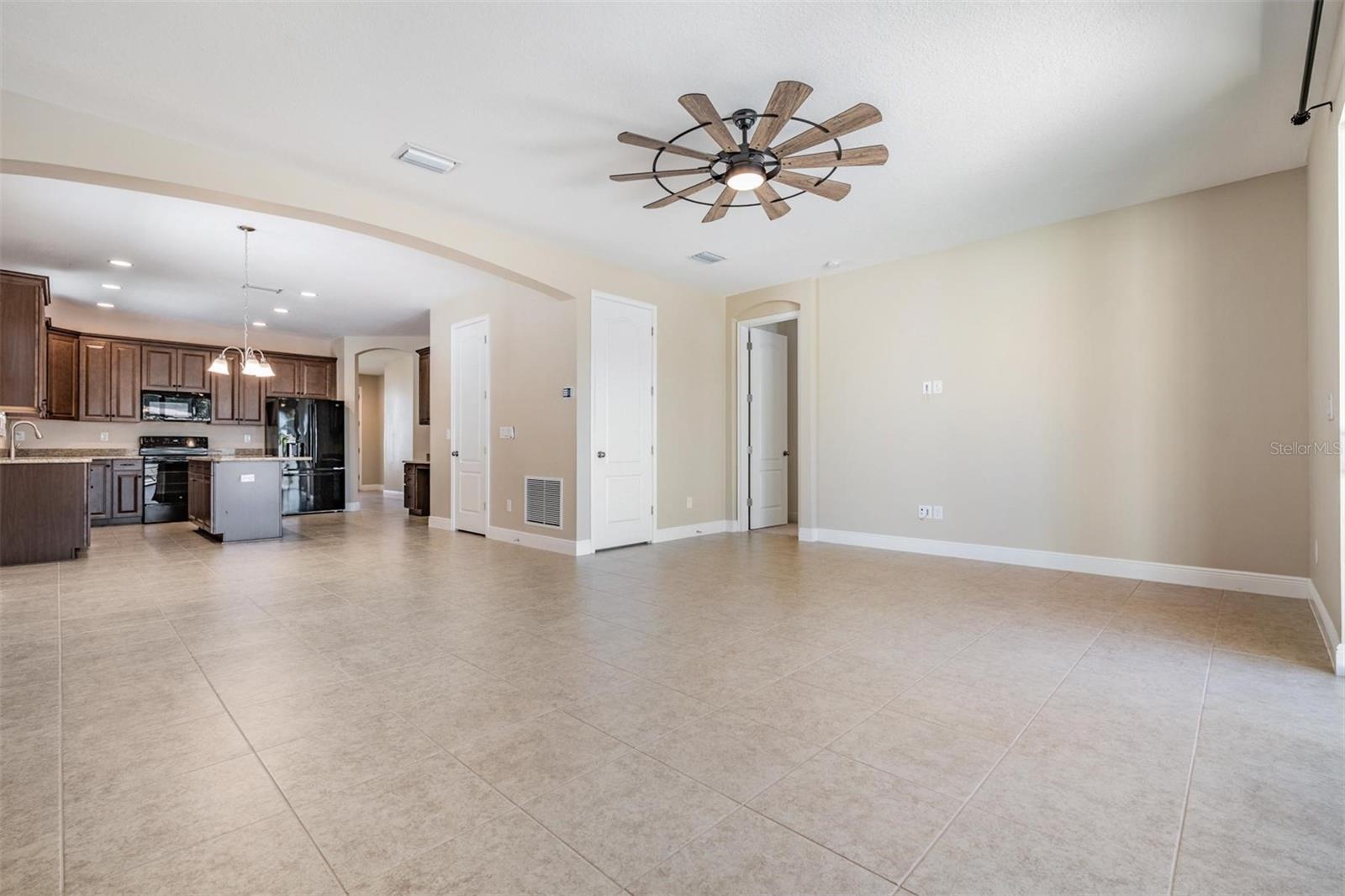 Image 6 of 26 For 11245 Paddock Manor Avenue