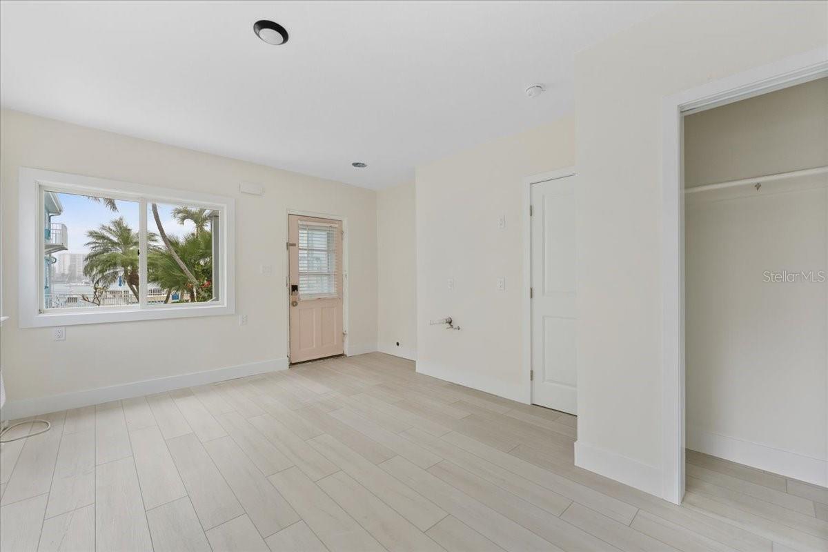 Image 14 of 21 For 483 Shore Drive E2