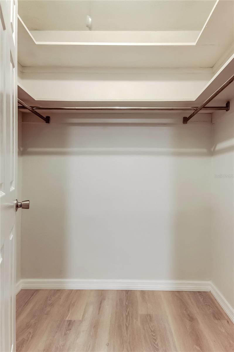 Image 13 of 28 For 5525 Pine Circle Ne