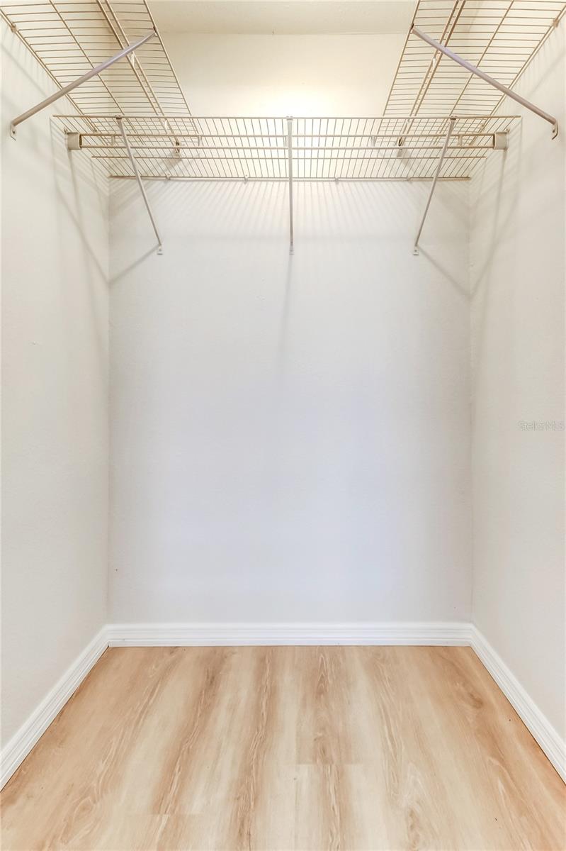 Image 19 of 28 For 5525 Pine Circle Ne