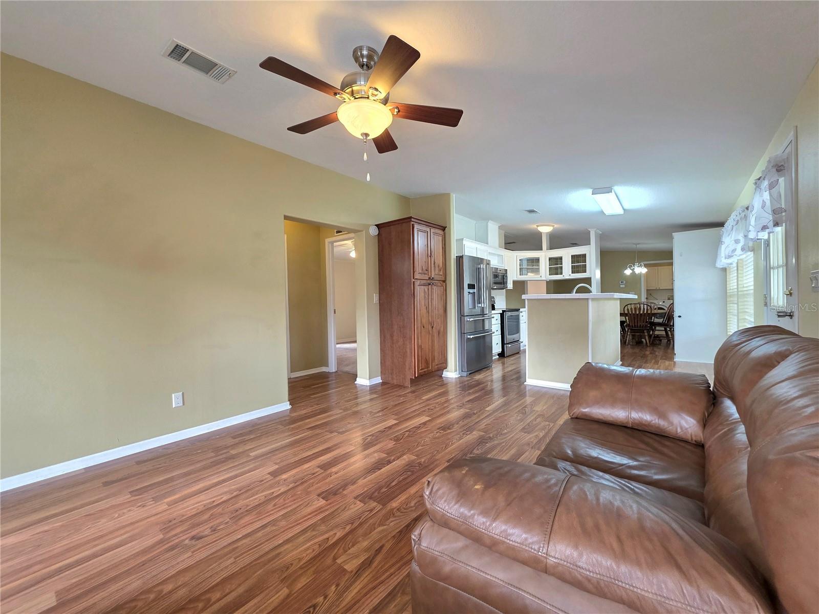 Image 14 of 88 For 37407 Sandra Avenue