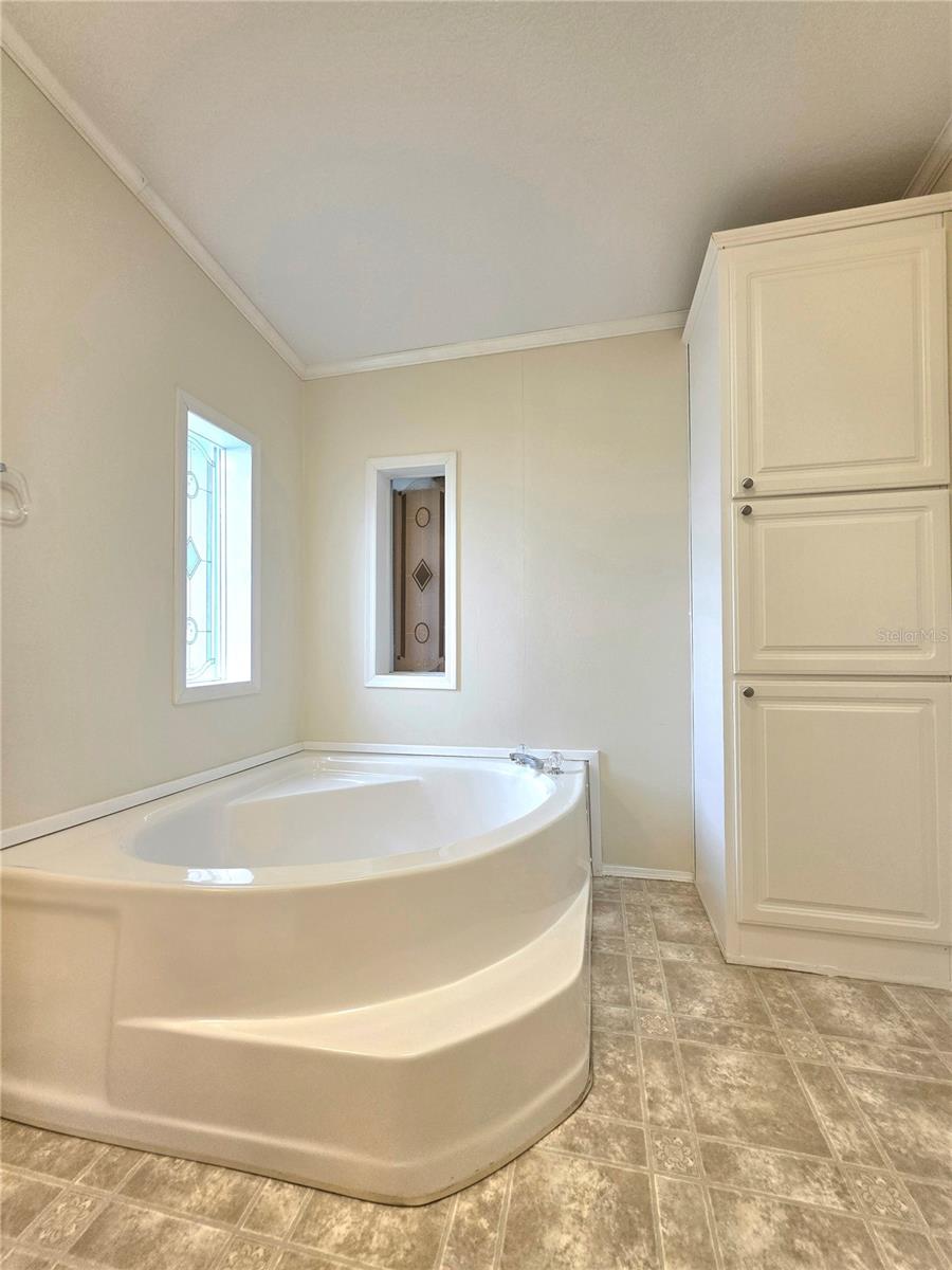 Image 52 of 88 For 37407 Sandra Avenue