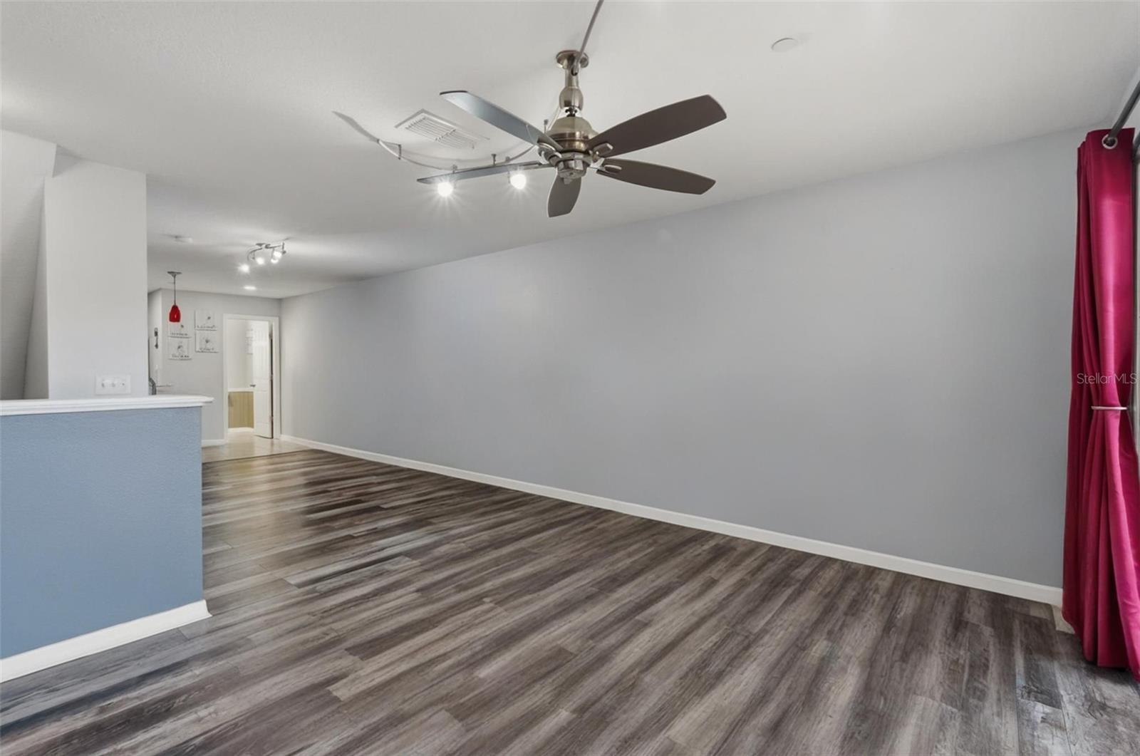 Image 17 of 71 For 9024 White Sage Loop