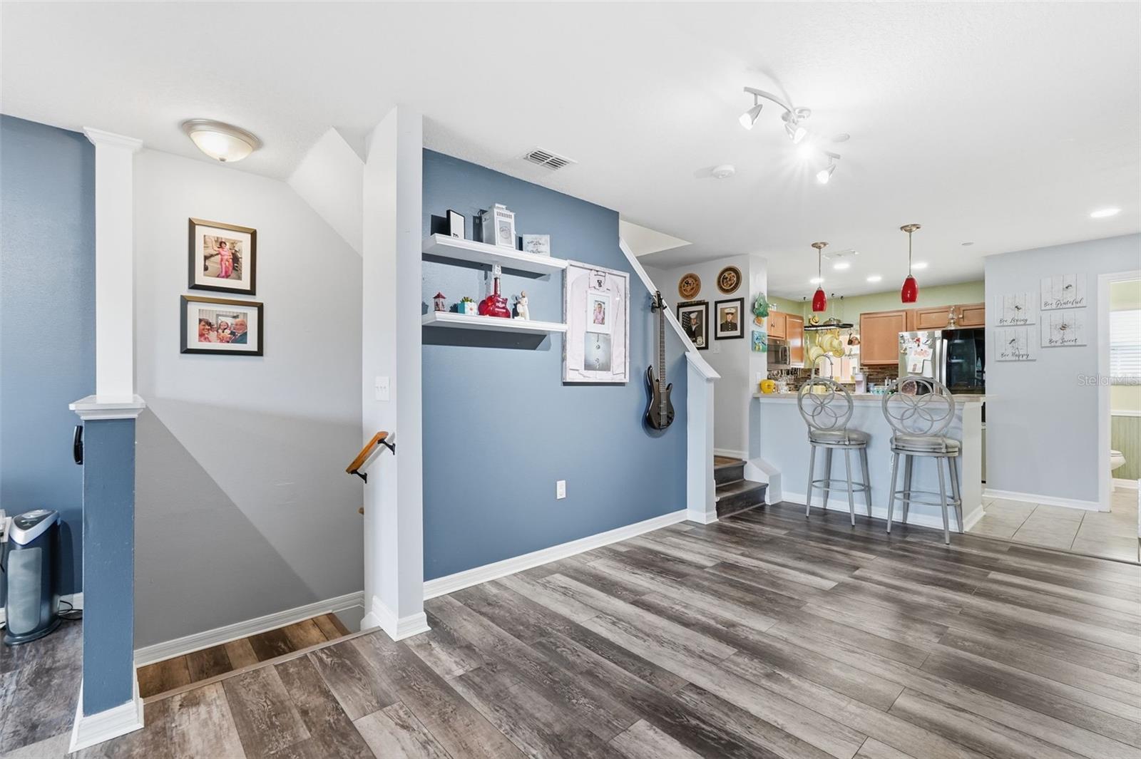 Image 19 of 71 For 9024 White Sage Loop