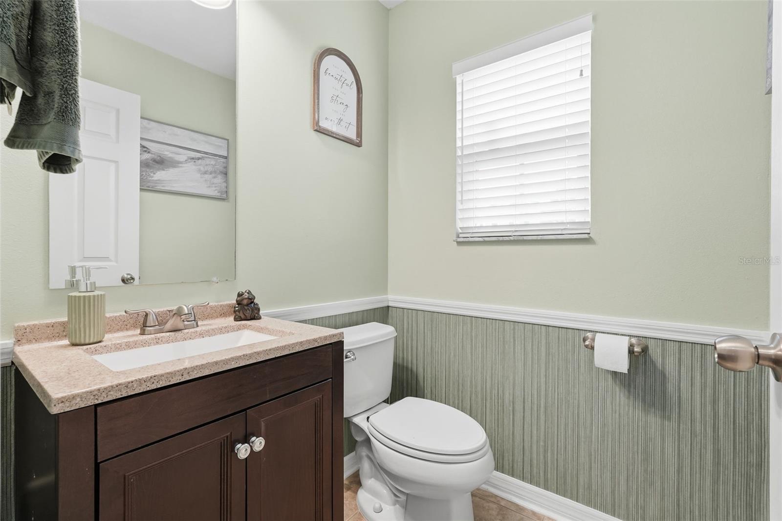 Image 44 of 71 For 9024 White Sage Loop