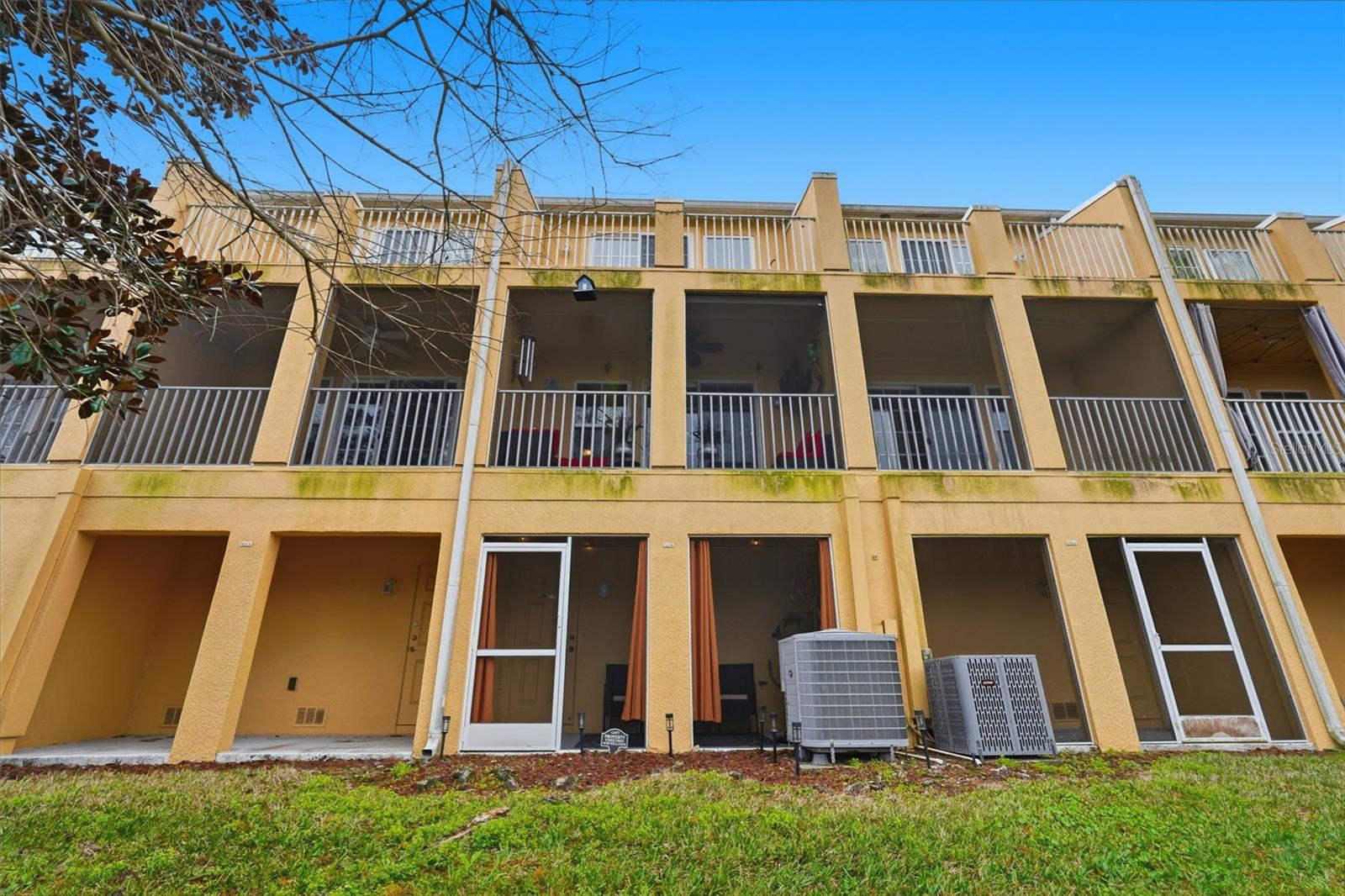 Image 54 of 71 For 9024 White Sage Loop