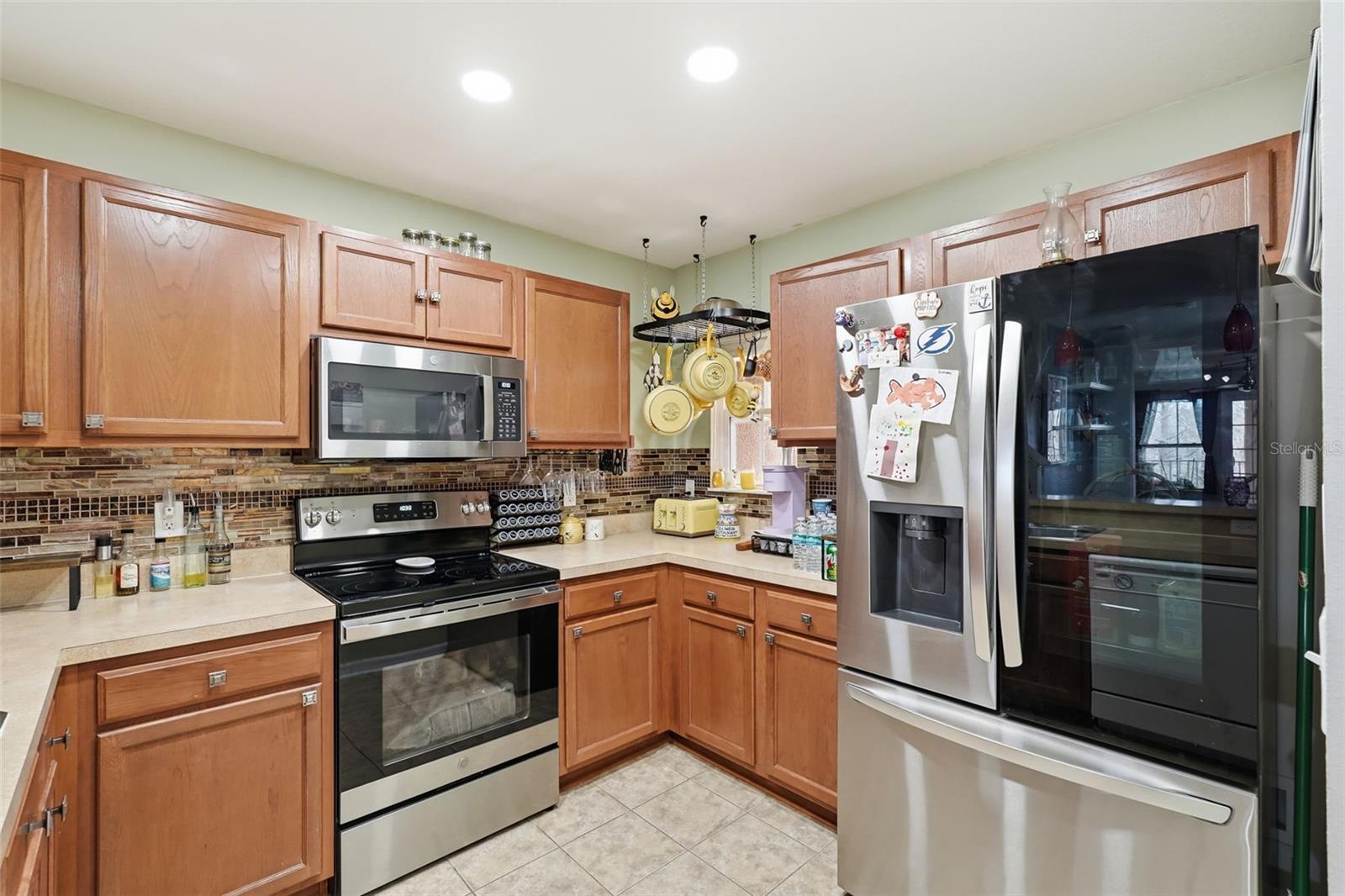 Image 8 of 71 For 9024 White Sage Loop