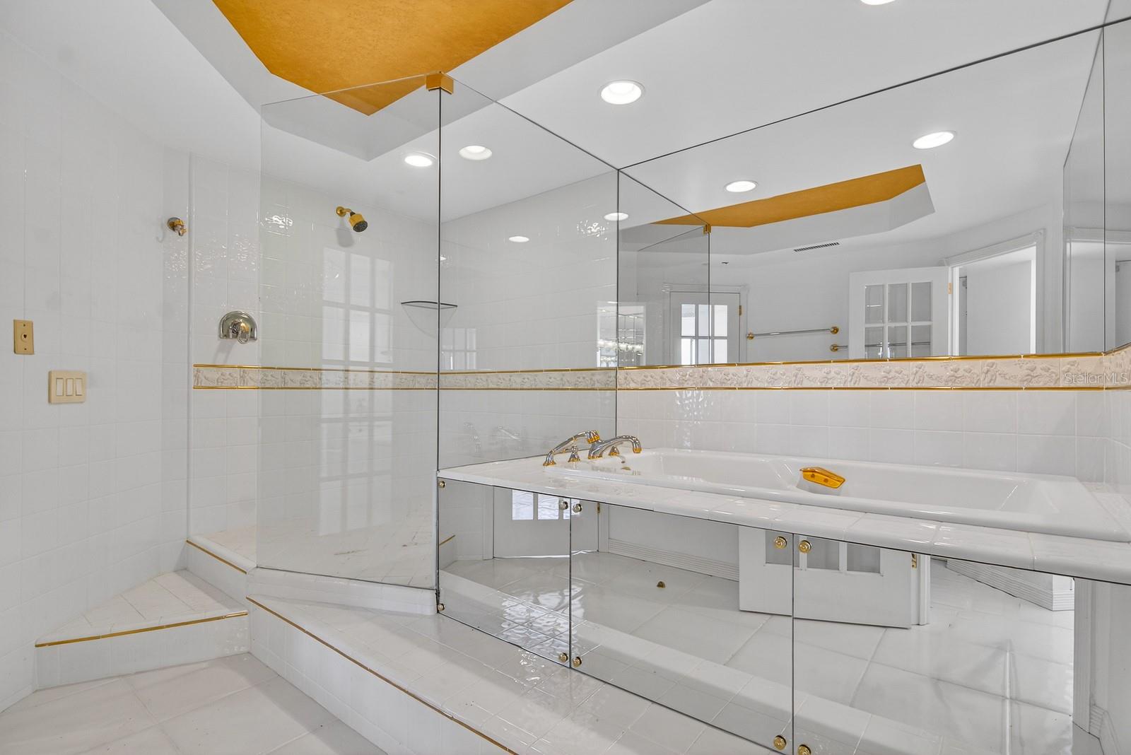 Image 30 of 46 For 7650 Bayshore Drive 1105 & 110