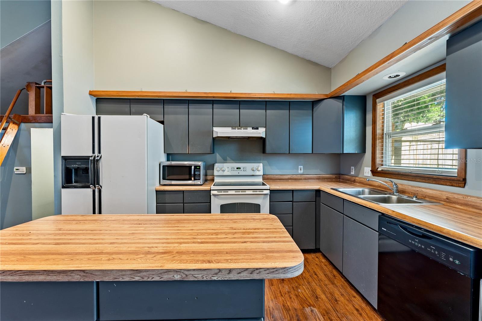 Image 18 of 82 For 10844 Yulee Drive