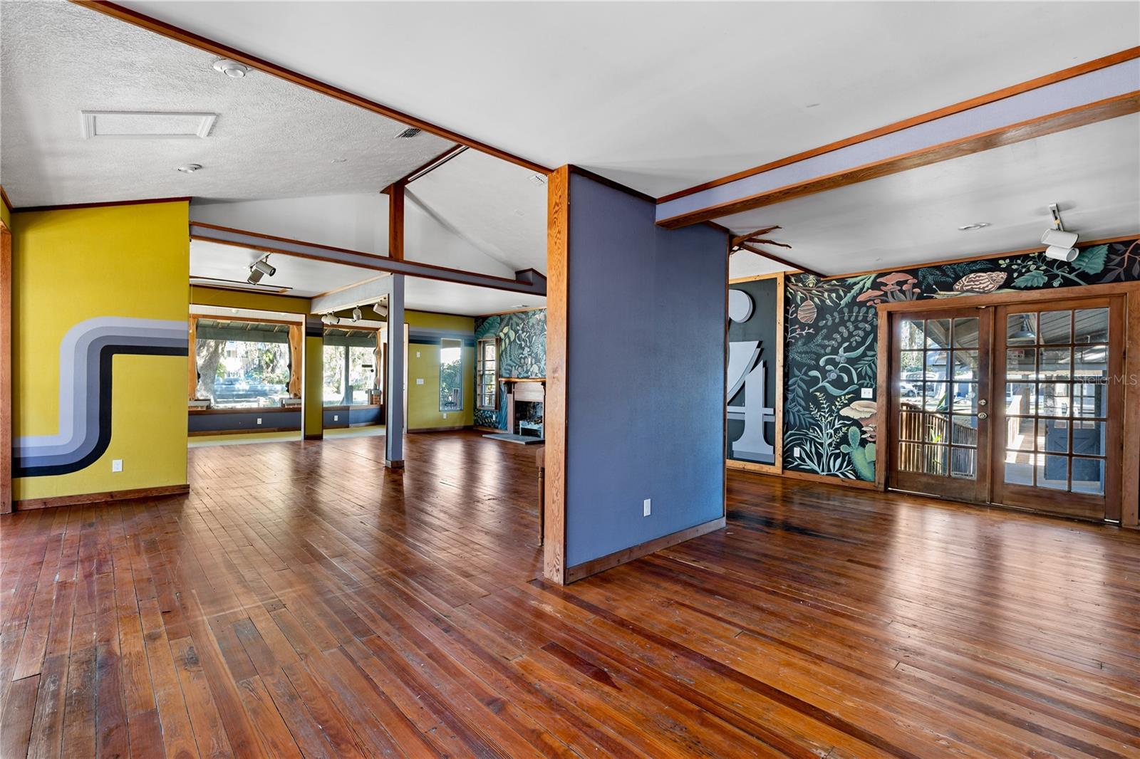 Image 30 of 82 For 10844 Yulee Drive