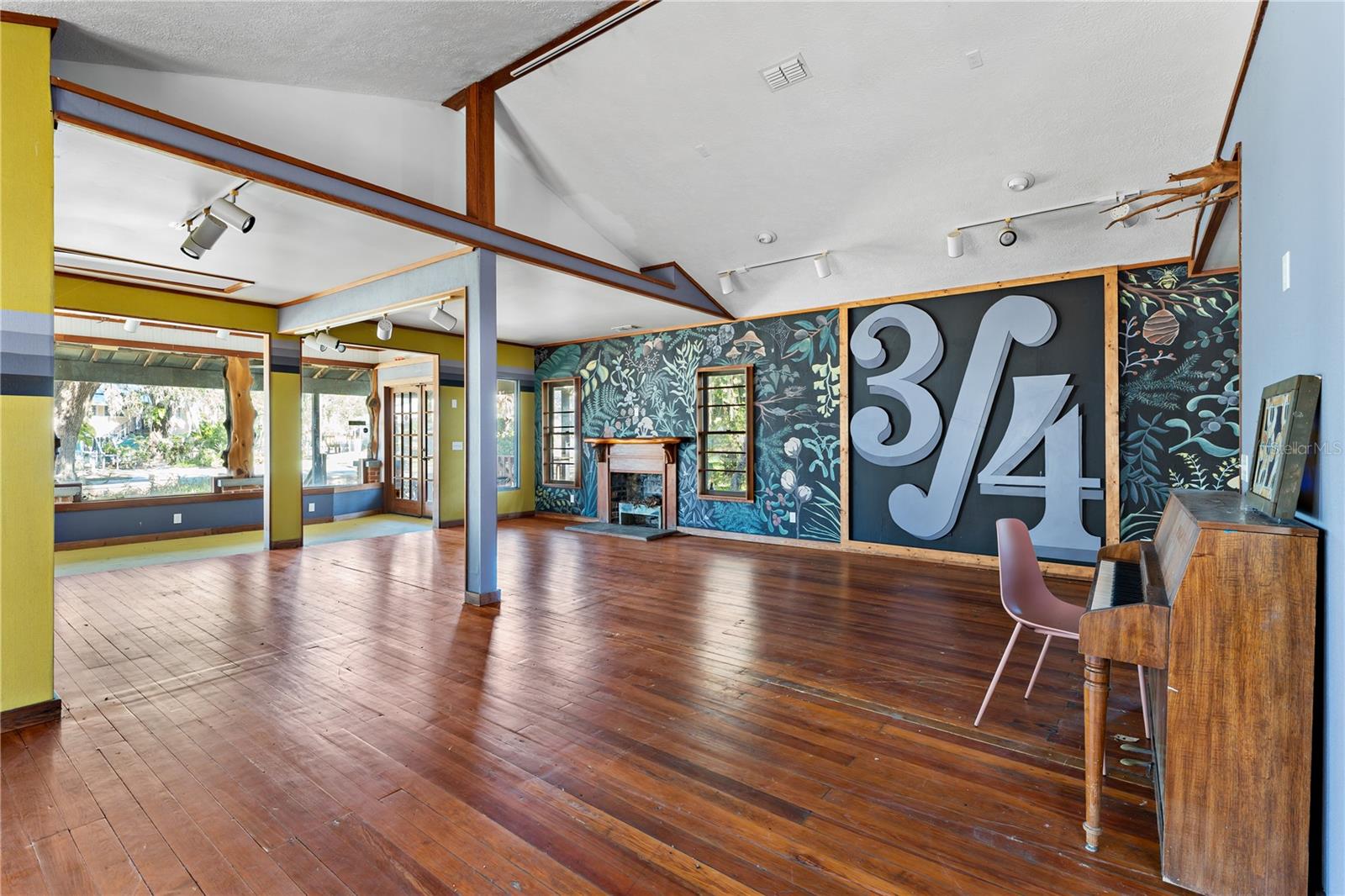 Image 38 of 82 For 10844 Yulee Drive