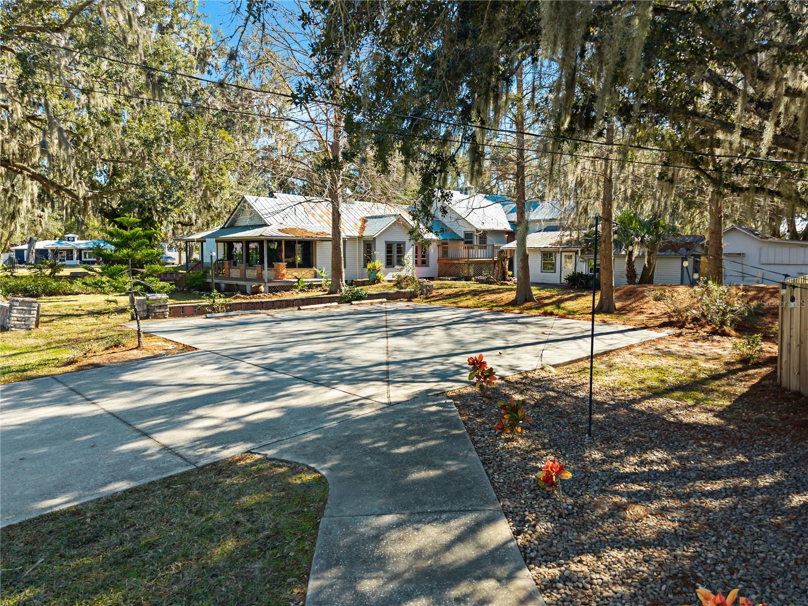 Image 9 of 82 For 10844 Yulee Drive