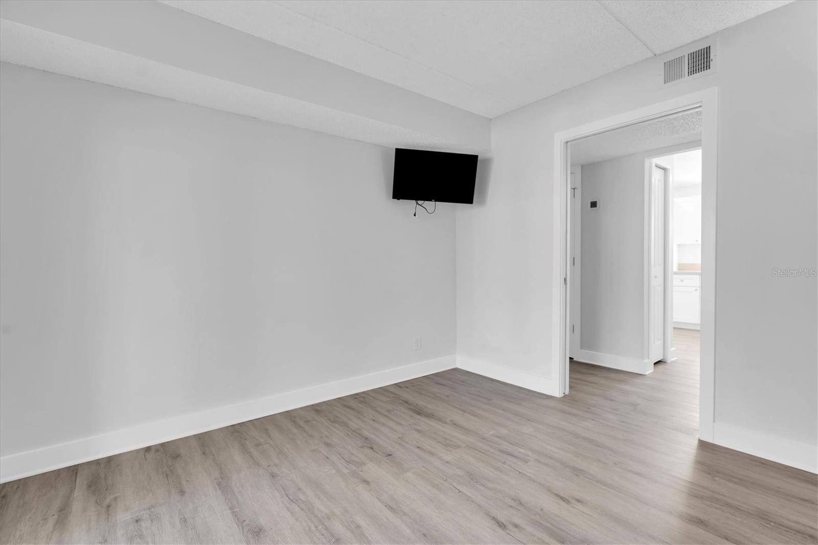 Image 14 of 27 For 1275 85th Avenue N A