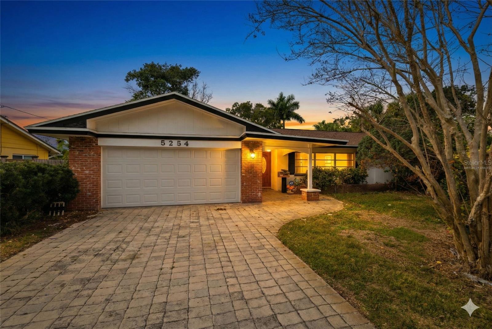 Details for 5254 Venetian Boulevard Ne, ST PETERSBURG, FL 33703