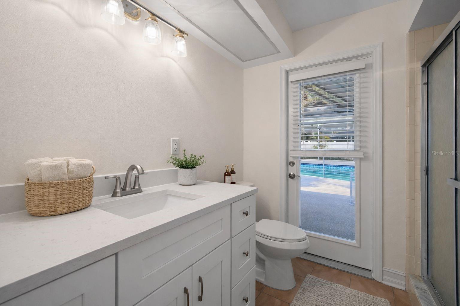 Image 14 of 31 For 5254 Venetian Boulevard Ne