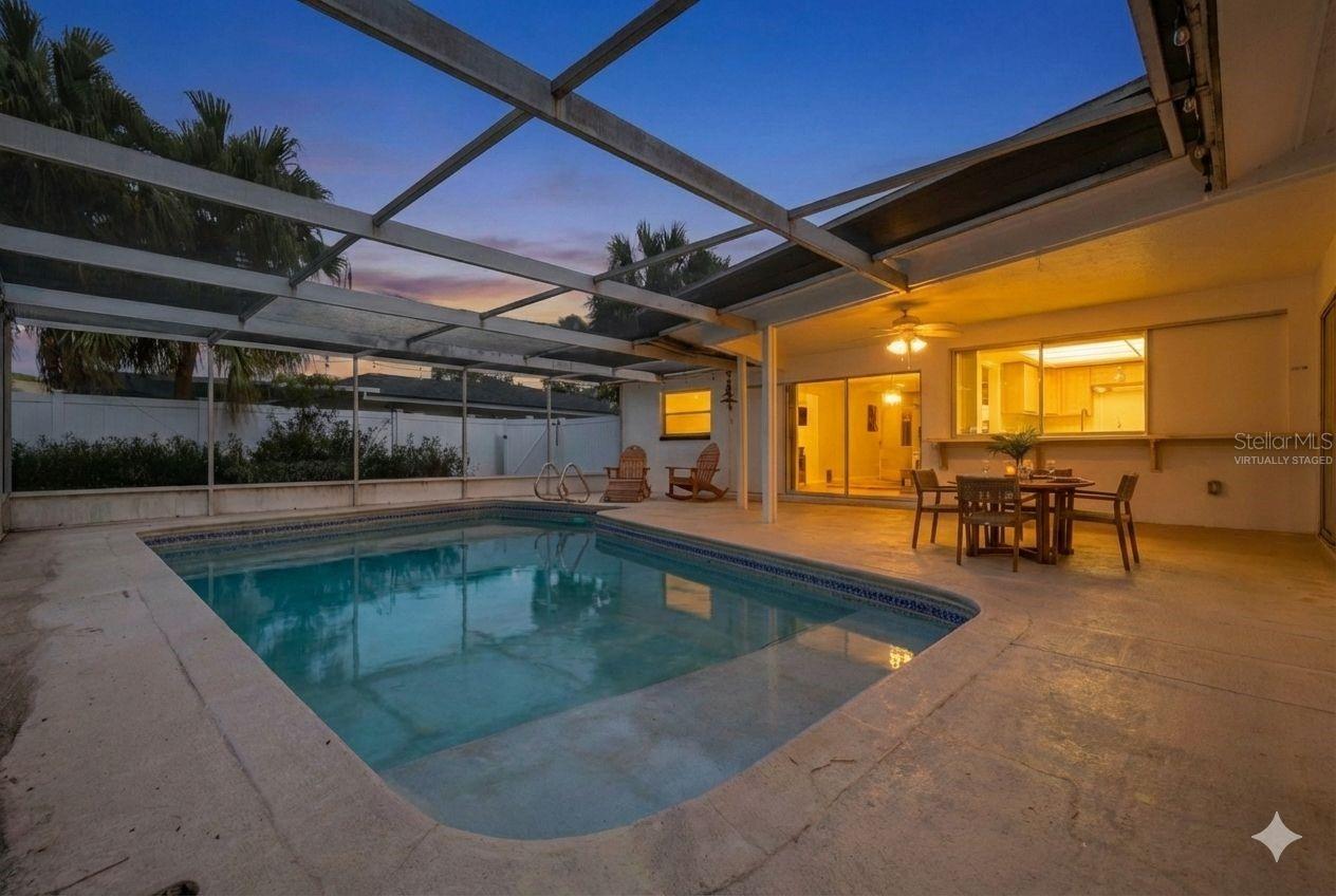 Image 2 of 31 For 5254 Venetian Boulevard Ne