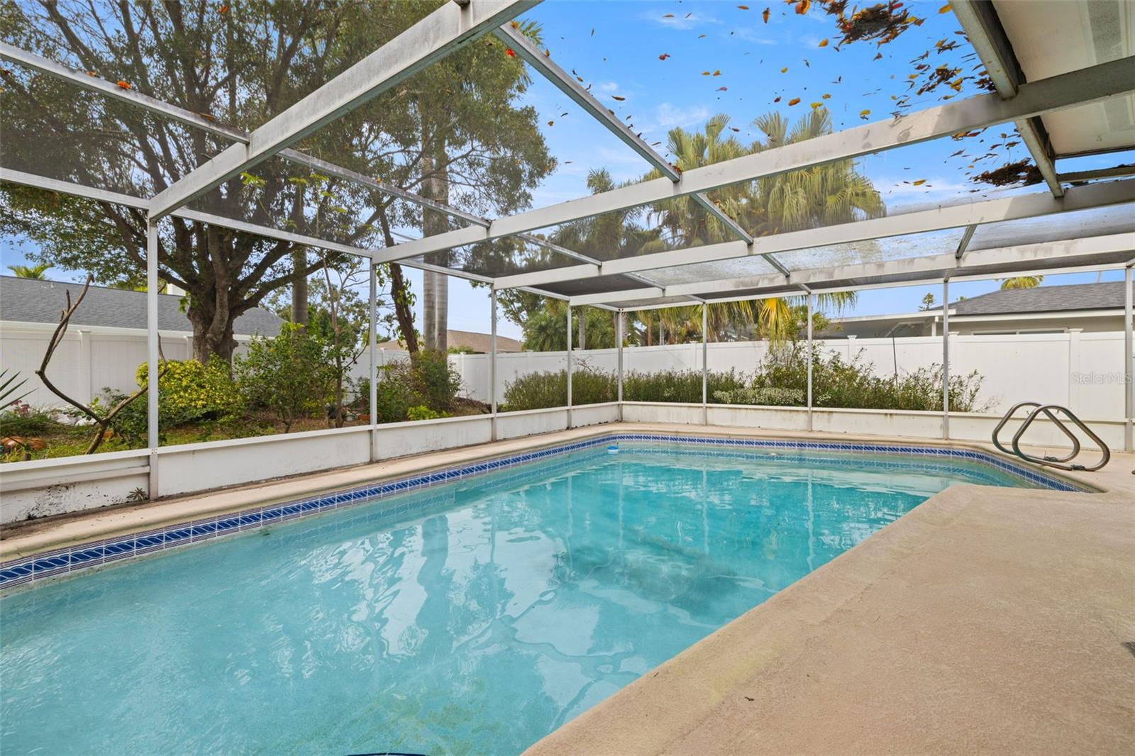 Image 26 of 31 For 5254 Venetian Boulevard Ne