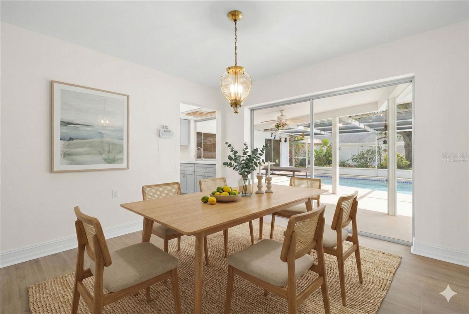 Image 7 of 31 For 5254 Venetian Boulevard Ne