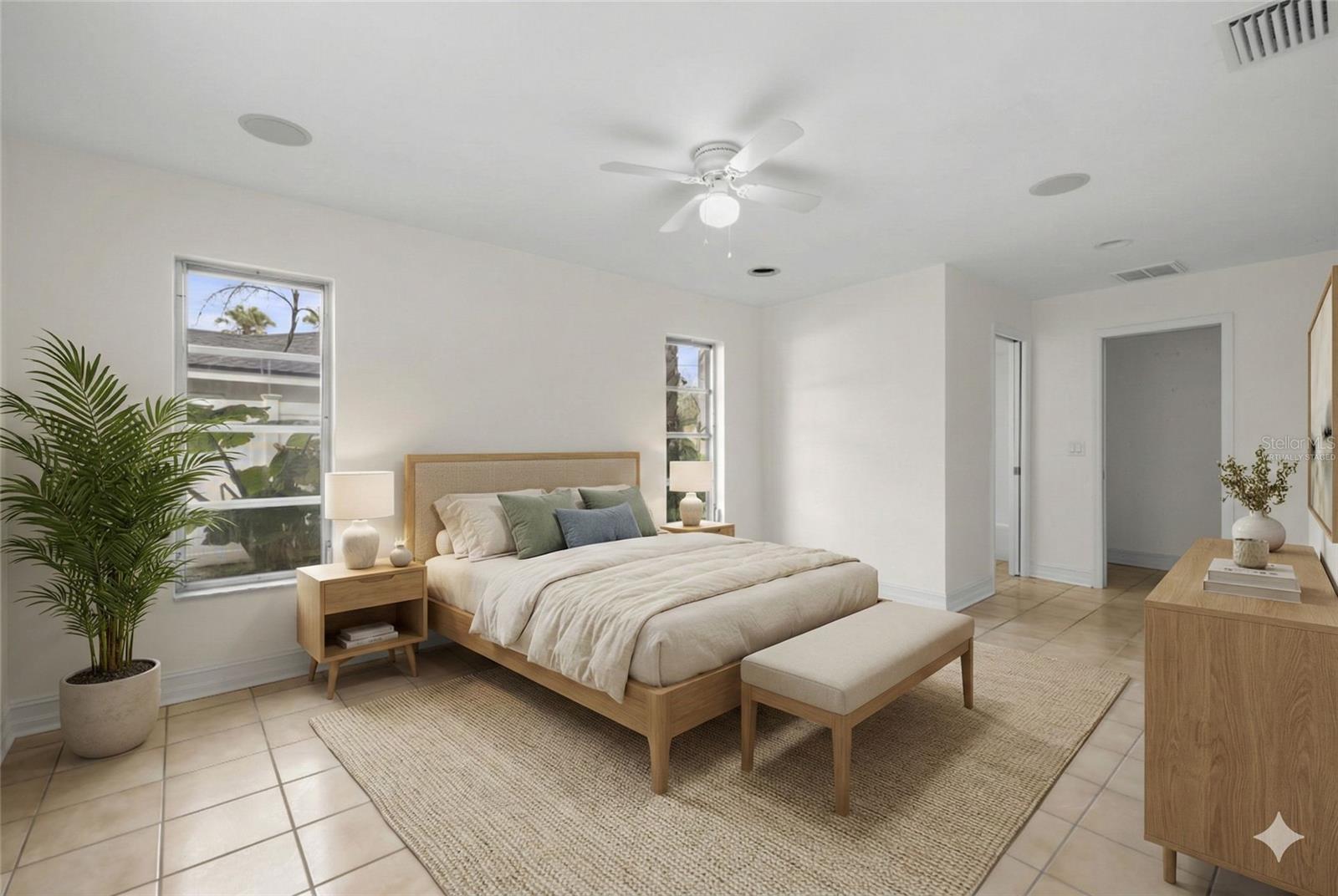 Image 9 of 31 For 5254 Venetian Boulevard Ne