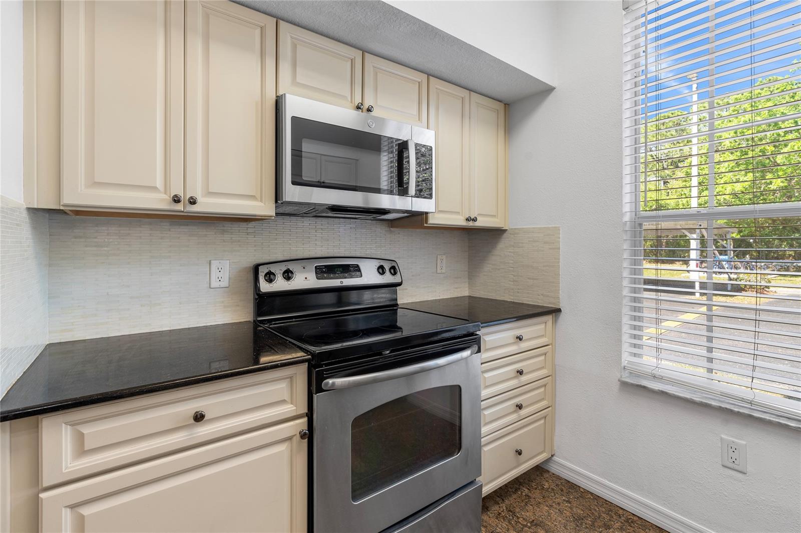 Image 11 of 55 For 9158 Lake Chase Island Way 9158