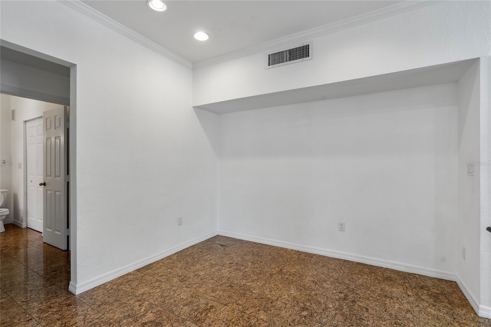 Image 13 of 55 For 9158 Lake Chase Island Way 9158