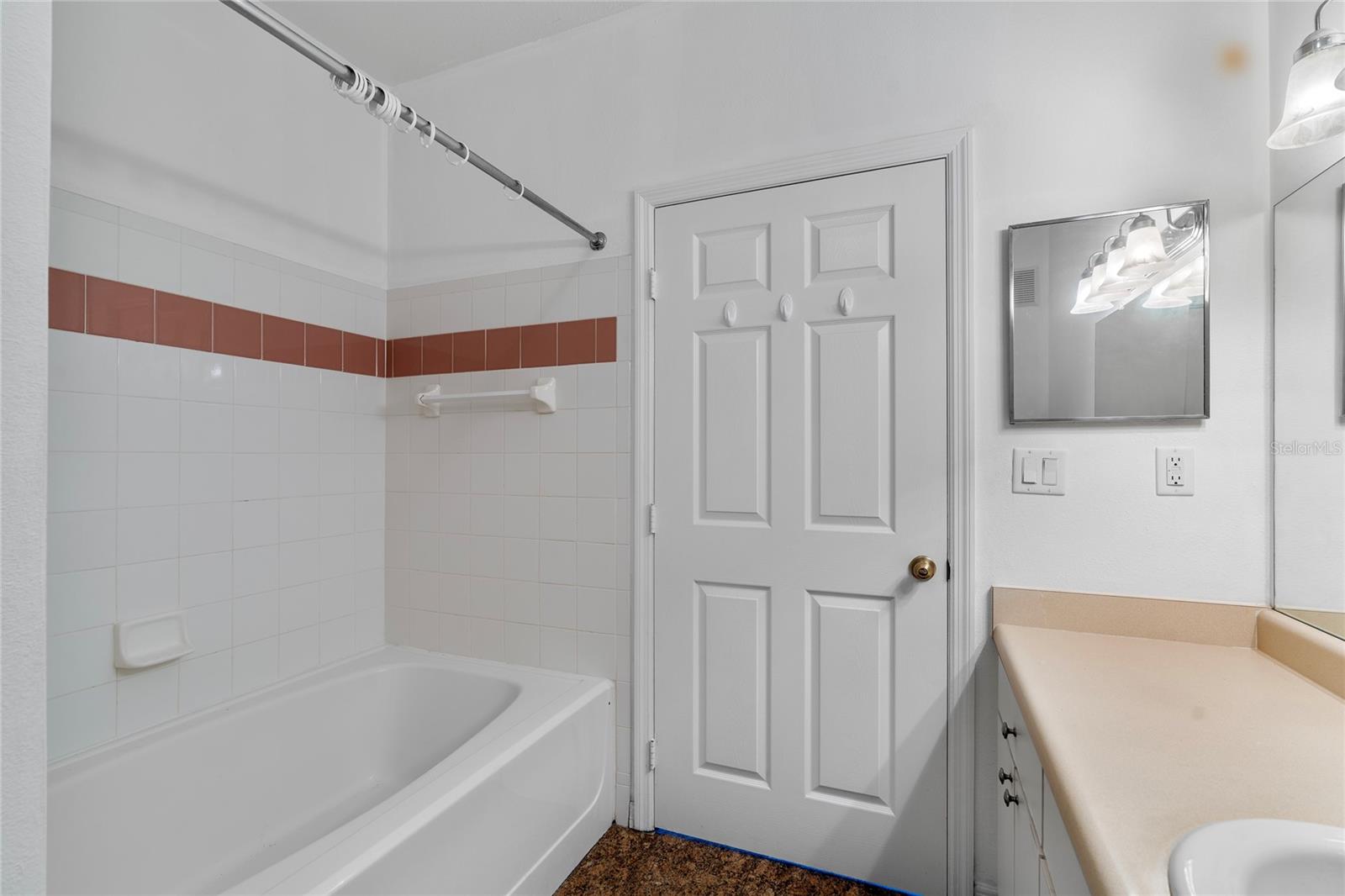 Image 18 of 55 For 9158 Lake Chase Island Way 9158