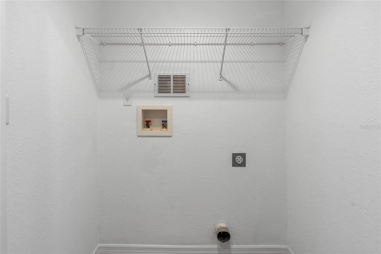 Image 22 of 55 For 9158 Lake Chase Island Way 9158