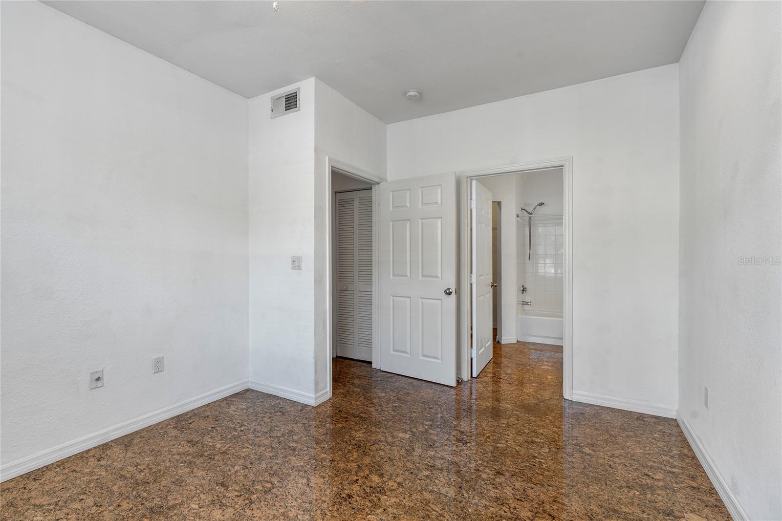 Image 24 of 55 For 9158 Lake Chase Island Way 9158