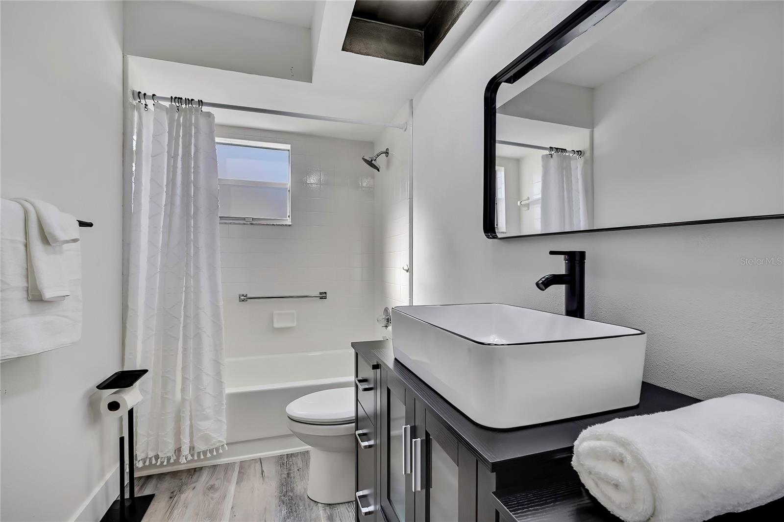 Image 10 of 51 For 7231 Big Bend Drive