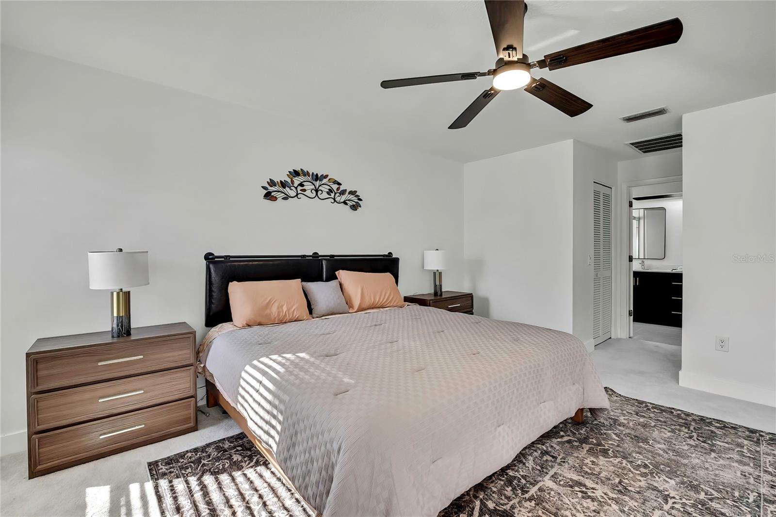 Image 24 of 51 For 7231 Big Bend Drive