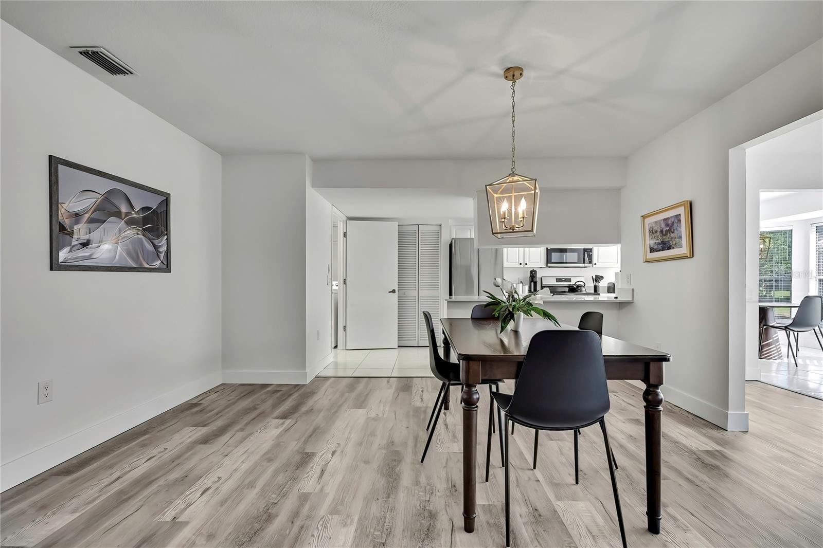 Image 7 of 51 For 7231 Big Bend Drive