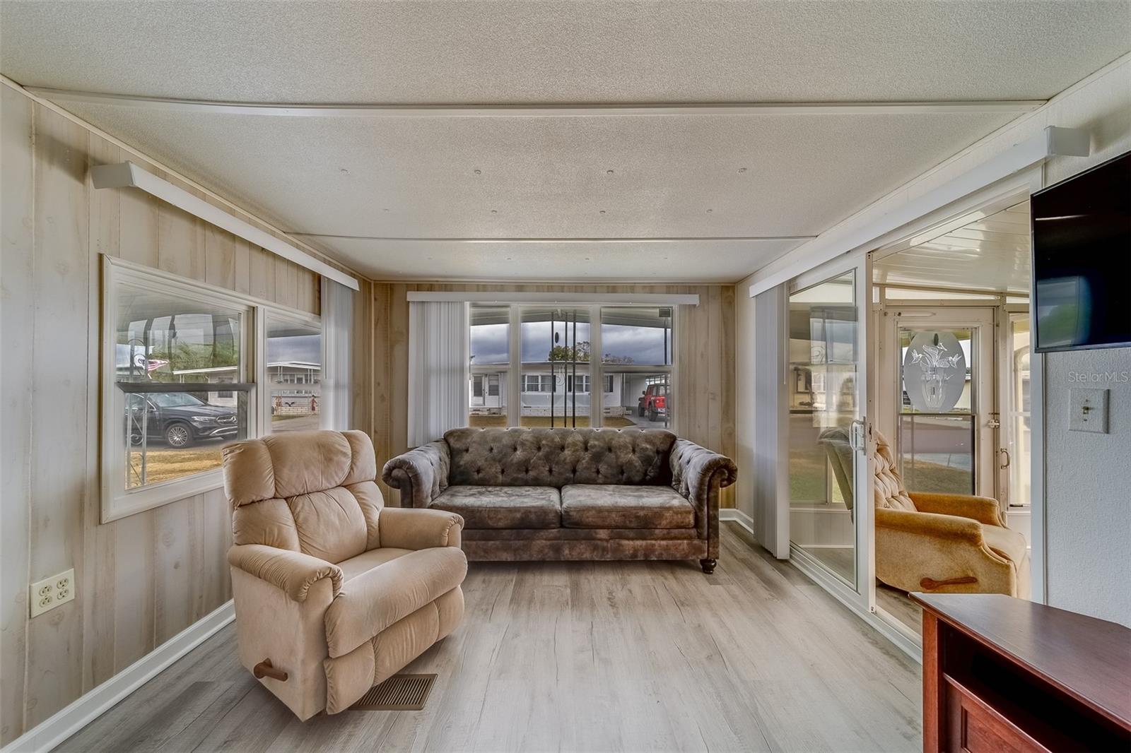 Image 13 of 50 For 35204 Ada Avenue