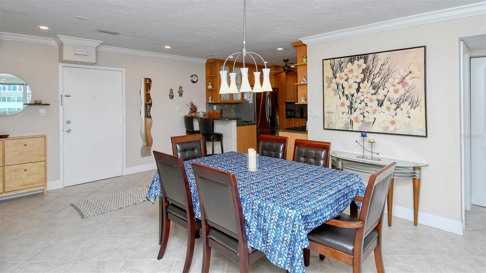 Image 9 of 26 For 1125 Peppertree Drive 702