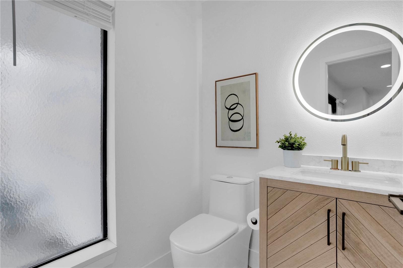 Image 24 of 48 For 2894 Rollingwood Court