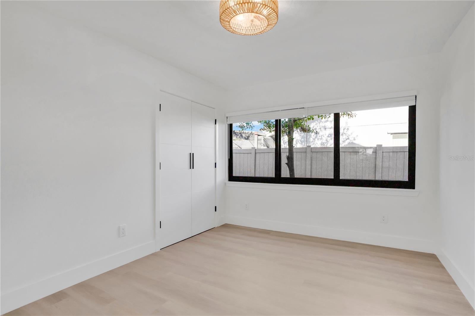 Image 25 of 48 For 2894 Rollingwood Court