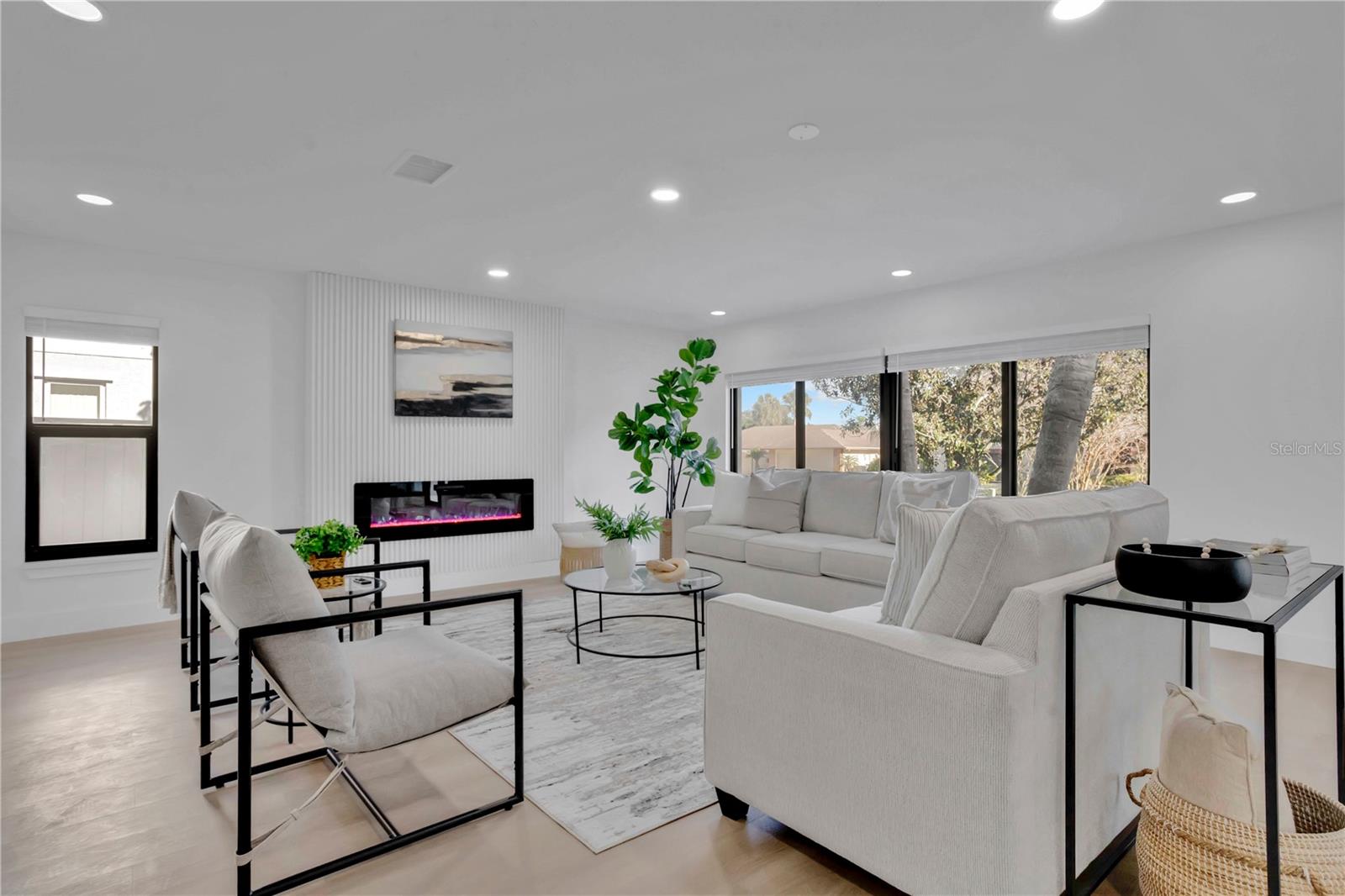 Image 7 of 48 For 2894 Rollingwood Court