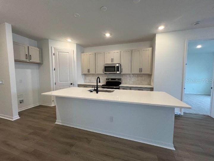 Image 11 of 37 For 2589 Broadwing Street