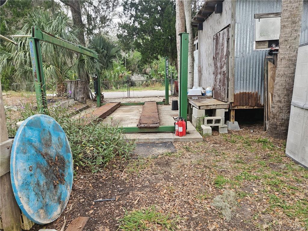 Image 22 of 41 For 1559 Fishcreek Point