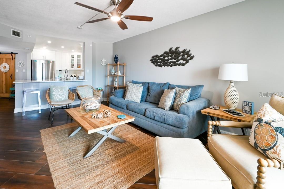 Image 12 of 42 For 18450 Gulf Boulevard 103