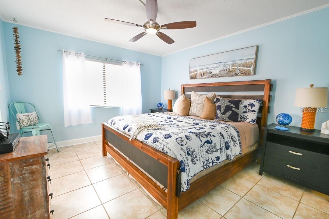 Image 14 of 42 For 18450 Gulf Boulevard 103