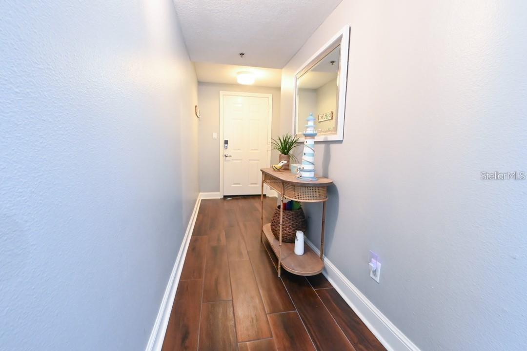 Image 34 of 42 For 18450 Gulf Boulevard 103