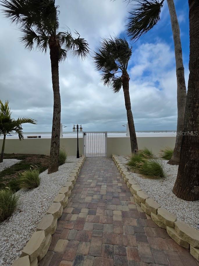 Image 38 of 42 For 18450 Gulf Boulevard 103