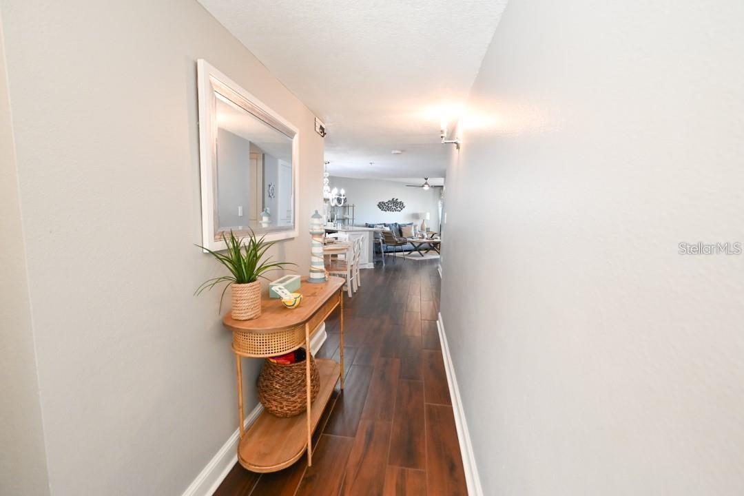 Image 4 of 42 For 18450 Gulf Boulevard 103